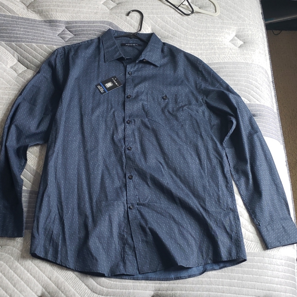 Dress Shirt - Men Shirt - Button Up - NWT - New